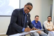 Foi realizada na manhã de hoje, a cerimônia de posse do professor Frederico  Bicalho e da professora Edina Fialho aos cargos de diretor e vice-diretora, respectivamente do Centro de Ciências Sociais e Educação (CCSE). Na foto, a professor Frederico Bicalho. Foto: Sidney Oliveira/Ascom Uepa