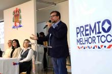 Na noite de ontem, segunda - feira, 9, foi celebrada a entrega da premiação do melhor TCC 2024, no auditório Paulo Freire do Centro de Ciências Sociais e Educação (CCSE). Foto: Sidney Oliveira/Ascom Uepa.