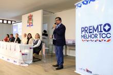 Na noite de ontem, segunda - feira, 9, foi celebrada a entrega da premiação do melhor TCC 2024, no auditório Paulo Freire do Centro de Ciências Sociais e Educação (CCSE). Foto: Sidney Oliveira/Ascom Uepa.