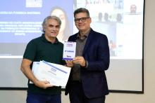 Na noite de ontem, segunda - feira, 9, foi celebrada a entrega da premiação do melhor TCC 2024, no auditório Paulo Freire do Centro de Ciências Sociais e Educação (CCSE). Foto: Sidney Oliveira/Ascom Uepa.