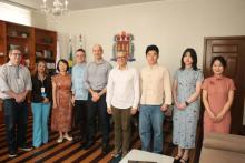 No dia 25 de março, o Reitor em exercício Prof. Carlos Capela, o Vice-Reitor em exercício Prof. Jofre Jacob e o Coordenador de Relações Internacionais Prof. André Diniz, receberam a equipe do Instituto Confúcio da Uepa composta pela Diretora chinesa Sun King e pelo Diretor Antônio Braga para recepcionar os novos professores chineses que atuarão durante o ano letivo de 2025. Foto: Paula Hoyos/Ascom Uepa