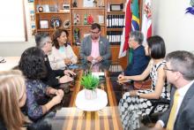 Reitor Clay Chagas, recebe o Conselheiro de educação da China no Brasil  - Foto -Sidney Oliveira /Ascom Uepa