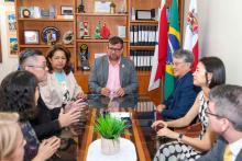 Reitor Clay Chagas, recebe o Conselheiro de educação da China no Brasil  - Foto -Sidney Oliveira /Ascom Uepa