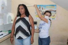 Alunos da Universidade do Estado do Pará (Uepa) participaram na quarta-feira, 20, de uma ação social na comunidade Vila da Barca, em Belém, oferecendo acesso a serviços nas áreas de saúde, educação e assistência social. A programação foi realizada das 8h às 13h, no Centro Comunitário da Vila da Barca.