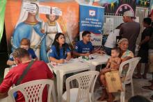 Alunos da Universidade do Estado do Pará (Uepa) participaram na quarta-feira, 20, de uma ação social na comunidade Vila da Barca, em Belém, oferecendo acesso a serviços nas áreas de saúde, educação e assistência social. A programação foi realizada das 8h às 13h, no Centro Comunitário da Vila da Barca.