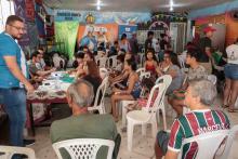 Alunos da Universidade do Estado do Pará (Uepa) participaram na quarta-feira, 20, de uma ação social na comunidade Vila da Barca, em Belém, oferecendo acesso a serviços nas áreas de saúde, educação e assistência social. A programação foi realizada das 8h às 13h, no Centro Comunitário da Vila da Barca.