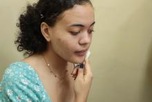 Alunos da Universidade do Estado do Pará (Uepa) participaram na quarta-feira, 20, de uma ação social na comunidade Vila da Barca, em Belém, oferecendo acesso a serviços nas áreas de saúde, educação e assistência social. A programação foi realizada das 8h às 13h, no Centro Comunitário da Vila da Barca.