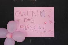 Alunos da Universidade do Estado do Pará (Uepa) participaram na quarta-feira, 20, de uma ação social na comunidade Vila da Barca, em Belém, oferecendo acesso a serviços nas áreas de saúde, educação e assistência social. A programação foi realizada das 8h às 13h, no Centro Comunitário da Vila da Barca.