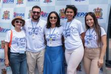 Alunos da Universidade do Estado do Pará (Uepa) participaram na quarta-feira, 20, de uma ação social na comunidade Vila da Barca, em Belém, oferecendo acesso a serviços nas áreas de saúde, educação e assistência social. A programação foi realizada das 8h às 13h, no Centro Comunitário da Vila da Barca.