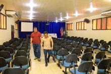 Reuniões com servidores e alunos, marcaram a visita do reitor Clay Anderson Nunes Chagas, ao campus XlV do Moju. Foto: Sidney Oliveira/Ascom Uepa.