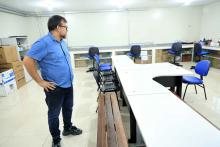 Na manhã desta sexta - feira, 13, foi inaugurada a pintura do muro do campus XXll, em Ananindeua. O reitor Clay Chagas esteve presente para fazer a visita à arte no muro junto aos servidores e alunos do campus, além de visitar também o laboratório multidisciplinar. Foto: Sidney Oliveira/Ascom Uepa.