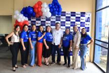 Celebração em comemoração aos 15 anos de existência do Campus XX de Castanhal. Na foto, o reitor com servidores do Campus. Foto: Sidney Oliveira/Ascom Uepa.