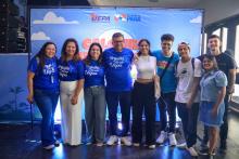 Participantes do evento em foto com o reitor e vice-reitora. Foto: Sidney Oliveira/Ascom Uepa.