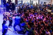 Ao final, os cantores Félix Robatto e Pinduca encerraram a programação.