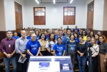 Equipe da gestão com os participantes do evento