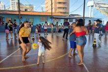 A brinquedoteca Joana D’arc promoveu atividades lúdicas gratuitas para crianças, jovens, e até para adultos e idosos da comunidade. 