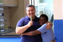 A nova copa da do Campus lll da Escola Superior de Educação Física foi entregue na manhã desta segunda-feira, 30. Na foto, o vice - diretor do CCBS, Smayk Barbosa e a Dulce Reis, responsável pela copa. Foto: Sidney Oliveira/Ascom uepa
