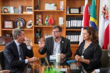 A reitoria da uepa, por meio do reitor Clay Chagas e a vice-reitora, Ilma Pastava, recebe a visita do Embaixador da Itália, Alessandro Cortese, Rosângela Maiorana (Vice-Cônsul Honorária da Itália no Pará) e Benedetto Reitano (Cônsul da Itália em Brasilia), na manhã desta sexta-feira (20). Foto: Sidney Oliveira/Ascom Uepa.