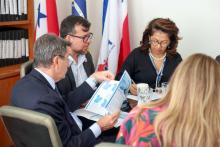 A reitoria da uepa, por meio do reitor Clay Chagas e a vice-reitora, Ilma Pastava, recebe a visita do Embaixador da Itália, Alessandro Cortese, Rosângela Maiorana (Vice-Cônsul Honorária da Itália no Pará) e Benedetto Reitano (Cônsul da Itália em Brasilia), na manhã desta sexta-feira (20). Foto: Sidney Oliveira/Ascom Uepa.