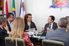 A reitoria da uepa, por meio do reitor Clay Chagas e a vice-reitora, Ilma Pastava, recebe a visita do Embaixador da Itália, Alessandro Cortese, Rosângela Maiorana (Vice-Cônsul Honorária da Itália no Pará) e Benedetto Reitano (Cônsul da Itália em Brasilia), na manhã desta sexta-feira (20). Foto: Sidney Oliveira/Ascom Uepa.