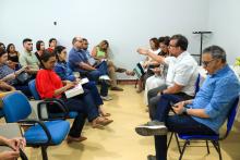 Na tarde da terça - feira, 14, o reitor Clay Chagas e a vice-reitora, Ilma Pastana, entregaram equipamentos na Escola de Enfermagem Magalhães Barata. Após a entrega, se reuniram com alunos e professores do campus lV para tratar de assuntos inerentes à pós - graduação. Foto: Sidney Oliveira/Ascom Uepa