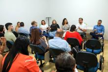 Na tarde da terça - feira, 14, o reitor Clay Chagas e a vice-reitora, Ilma Pastana, entregaram equipamentos na Escola de Enfermagem Magalhães Barata. Após a entrega, se reuniram com alunos e professores do campus lV para tratar de assuntos inerentes à pós - graduação. Foto: Sidney Oliveira/Ascom Uepa