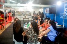 A Universidade do Estado do Pará (Uepa) integra a programação da 27ª Feira Pan-Amazônica do Livro e das Multivozes. No sábado (17), no estande da Eduepa, teve o lançamento dos livros da Série Vidas.  Foto: Marília Jardim/Ascom Uepa.